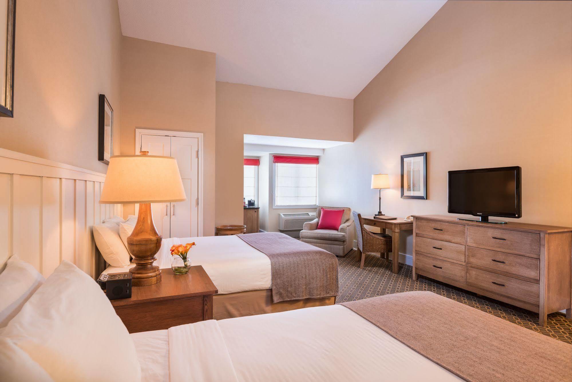 The Westport Inn, An Ascend Hotel Collection Member Exterior photo
