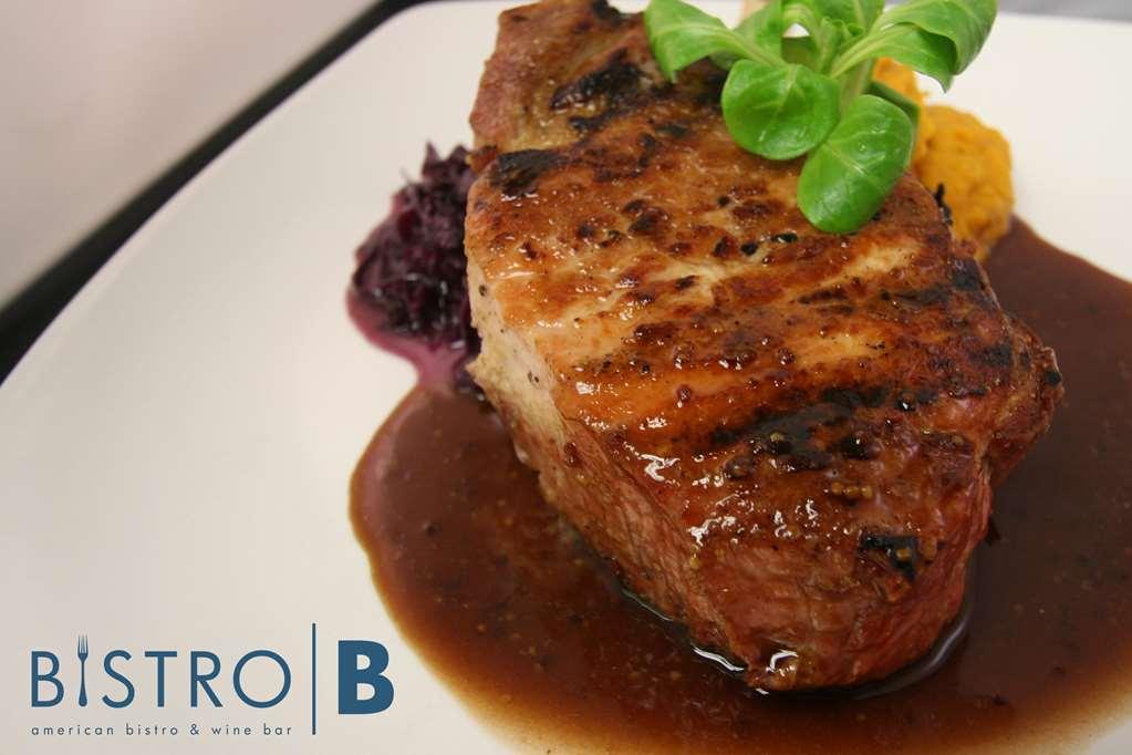 The Westport Inn, An Ascend Hotel Collection Member Restaurant photo
